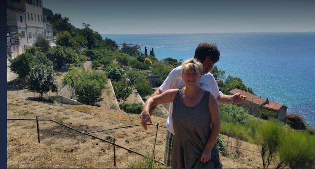 Romantic Casa Lorenzina Affittacamere 文蒂米利亚 外观 照片